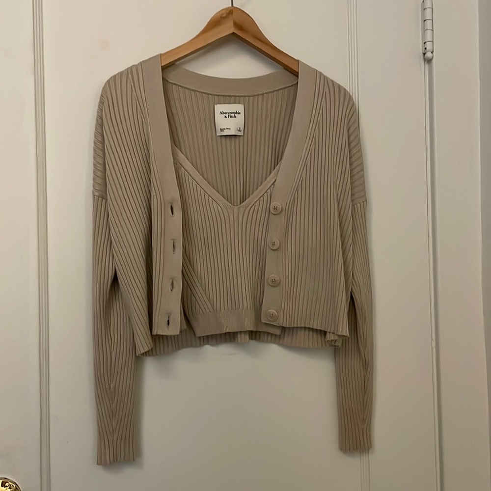 NWT Abercrombie and Fitch cardigan and cami set